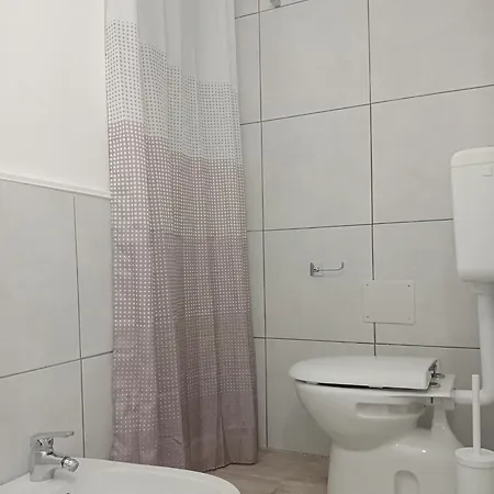 Fitta Da Vito * Nápoles